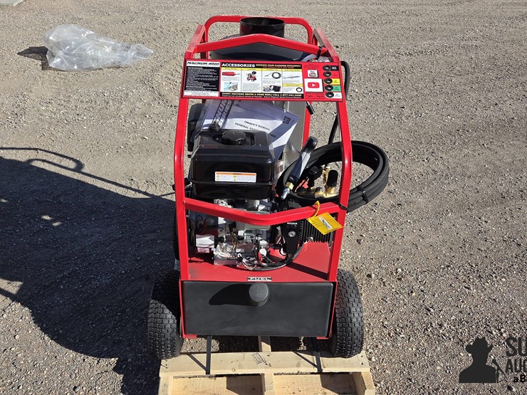 2025-magnum-4000-series-hot-water-pressure-washer-image-2