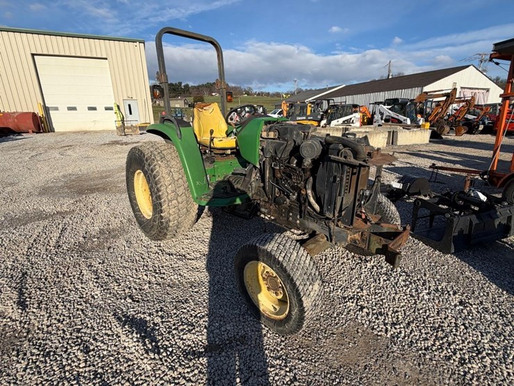 john-deere-4700-image-7