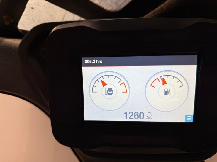 2021-bobcat-t64-image-22