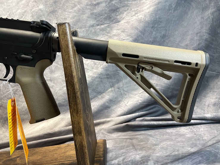 #2354-•-diamondback-db15-556nato-semi-auto-rifle,-sn:-db2652086-image-10