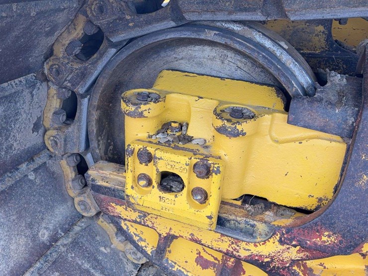 2020-komatsu-d61-image-7