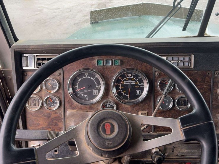 1989-kenworth-t800-image-36