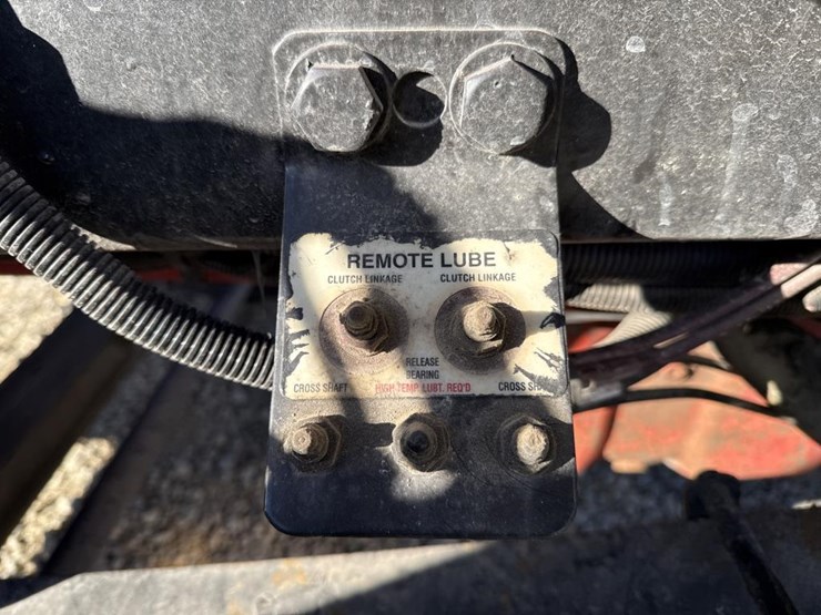 2012-peterbilt-389-image-11