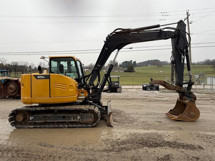 2018-deere-85g-image-6