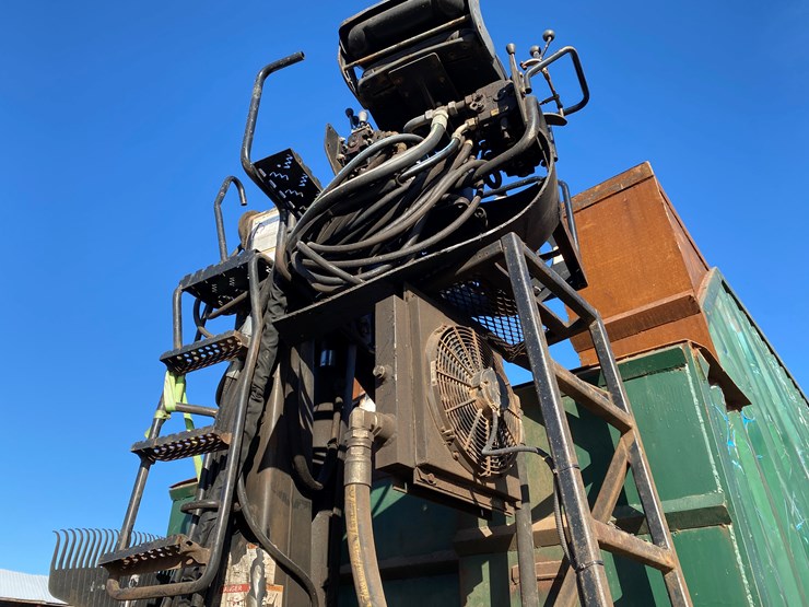 #205-•-2004-sterling-grapple-truck-(has-wi-title)-(chetek,-wi)-image-46