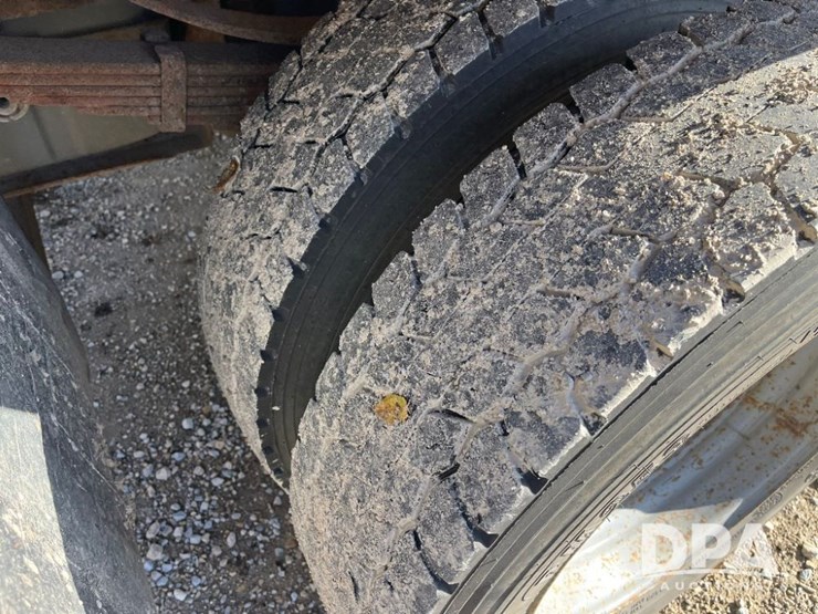 ford-f550-xl-image-31