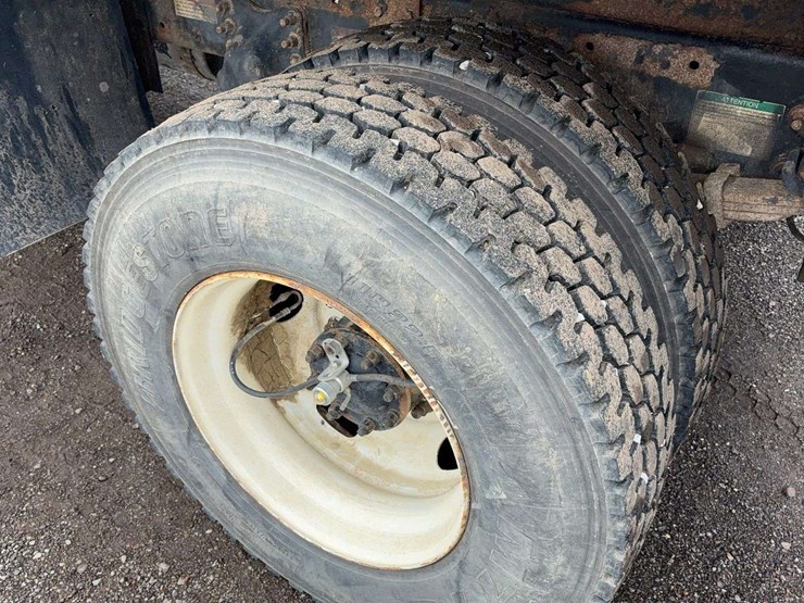 2005-sterling-l8500-image-5