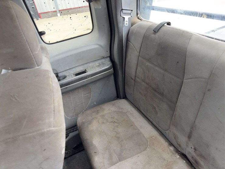 2004-ford-f450-image-53