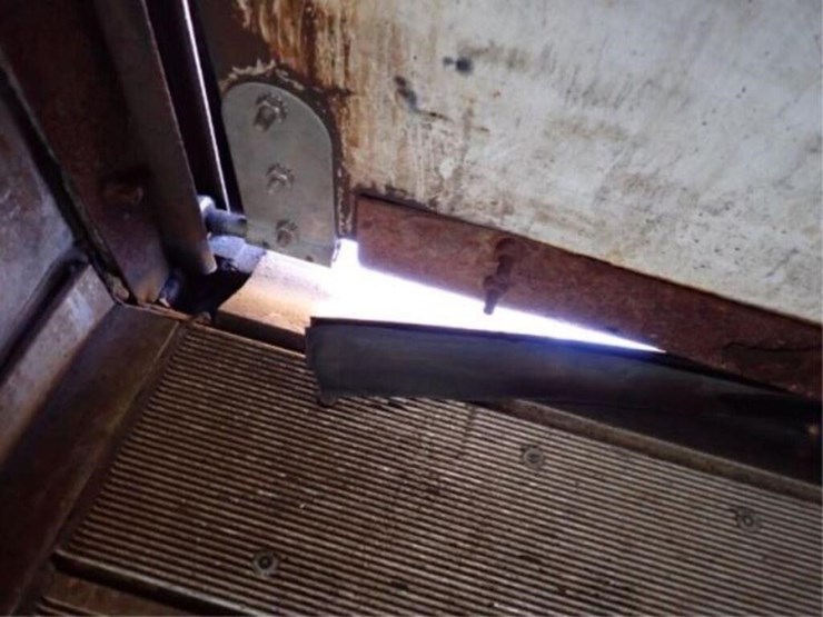 2015-freightliner-mt55-image-45