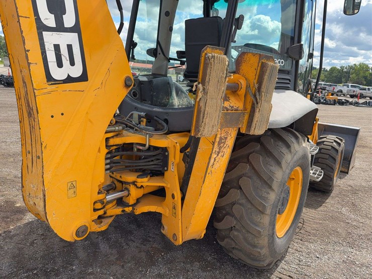 jcb-3cx-image-9