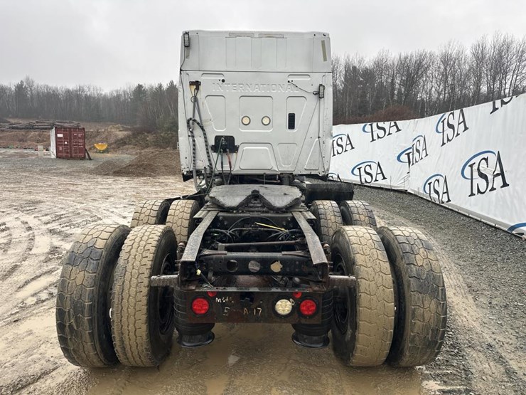 2014-international-prostar-image-4