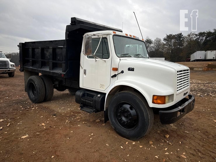 international-4700-image-7