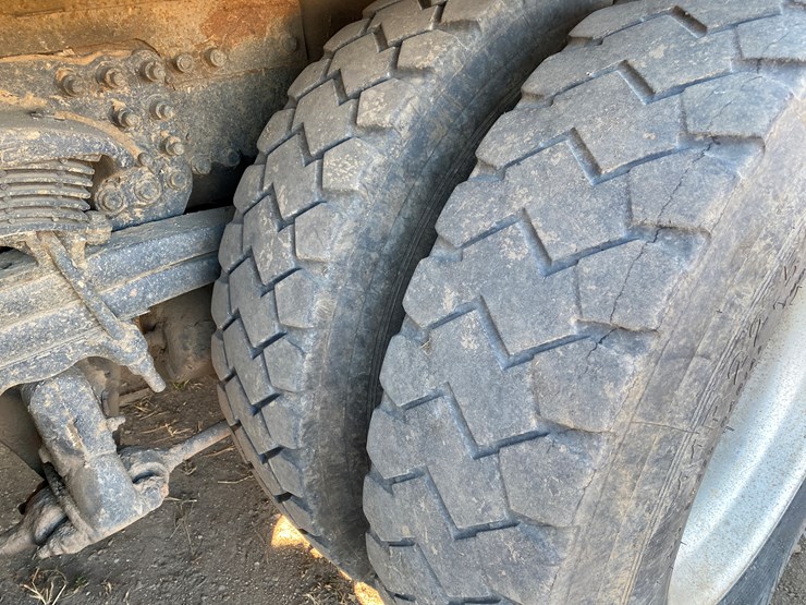 #205-•-2004-sterling-grapple-truck-(has-wi-title)-(chetek,-wi)-image-26