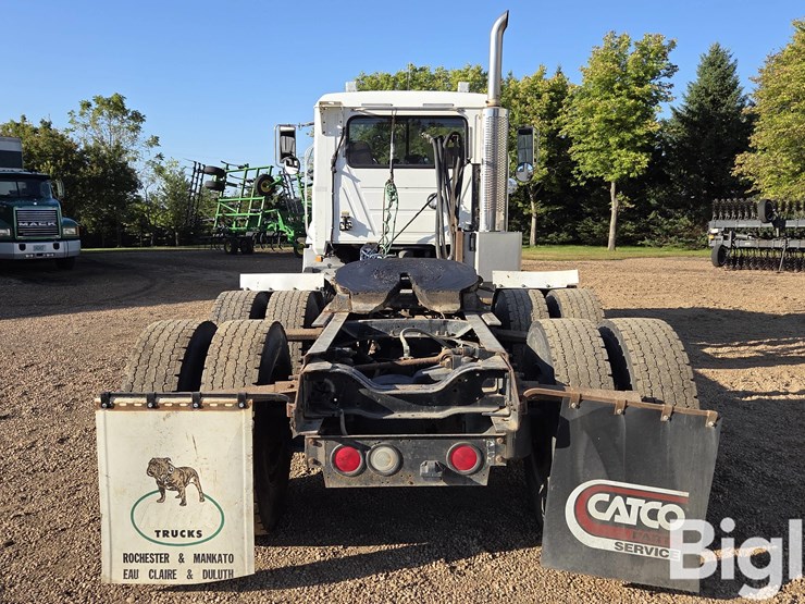 2002-mack-ch613-image-6