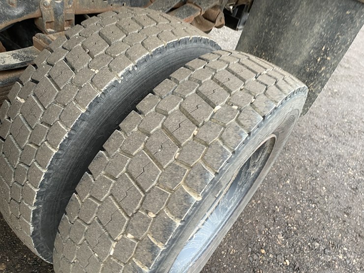 2004-ford-f450-image-14