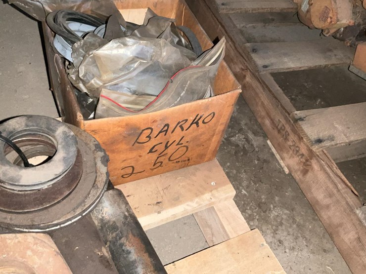 #546-•-knuckleboom-parts-image-5