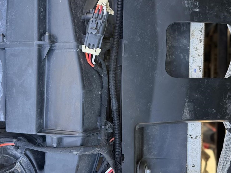 john-deere-gator-xuv-835m-image-29