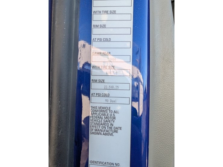 2020-kenworth-t680-image-36