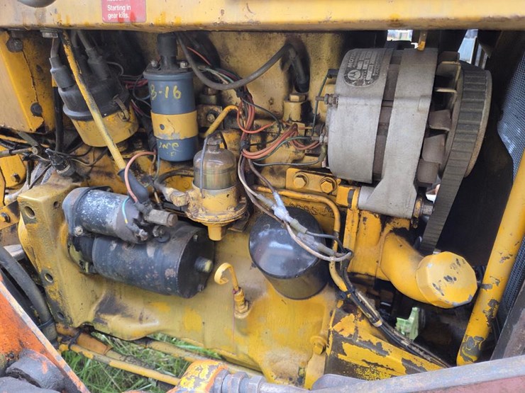 john-deere-300-image-21