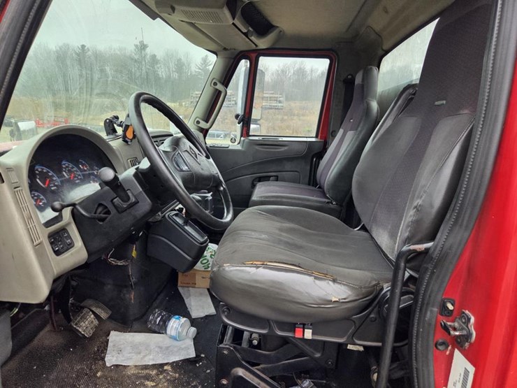 2013-international-durastar-4300-image-74