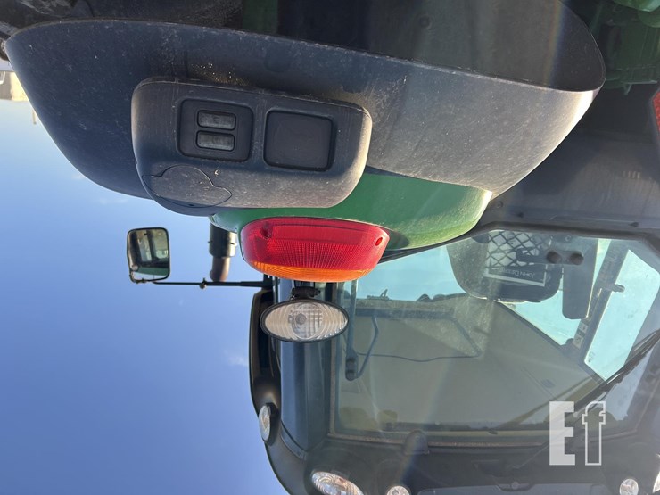 2021-john-deere-6175m-image-28