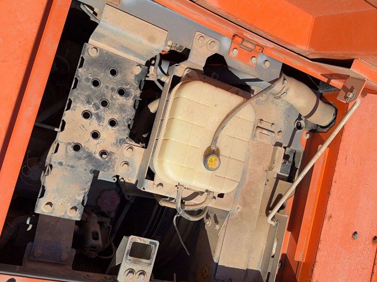 hitachi-225-excavator-image-36