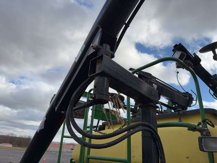 2011-john-deere-1990-image-62