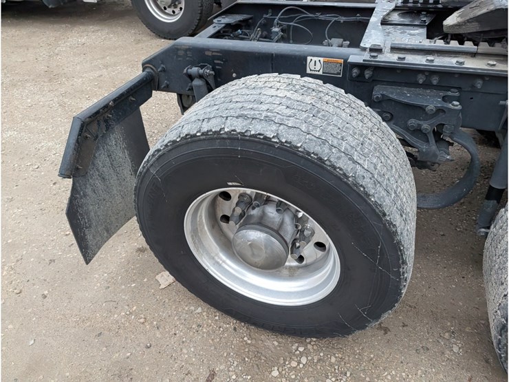 kenworth-t680-image-7