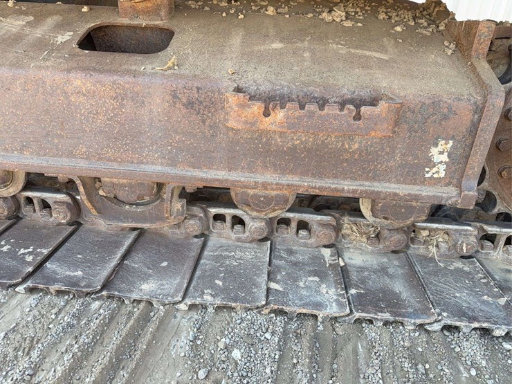 hitachi-225-excavator-image-9