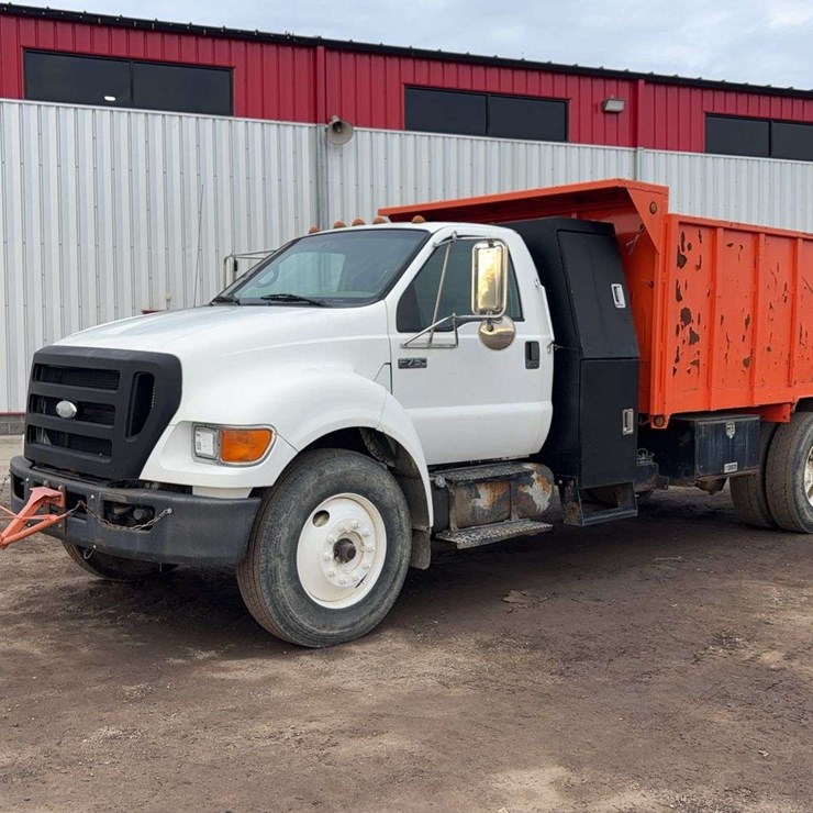 FORD F750