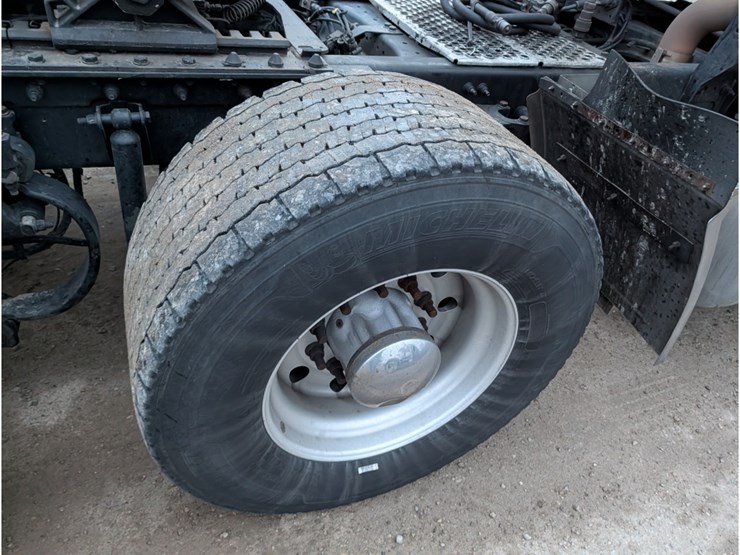 kenworth-t680-image-7