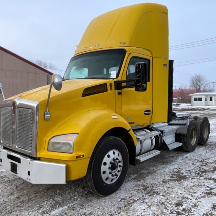 2019 KENWORTH T880
