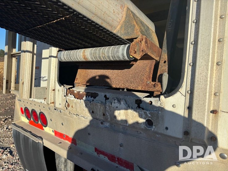 2011-merritt-dry-trailer-(dr12682-unit-97574)-image-37