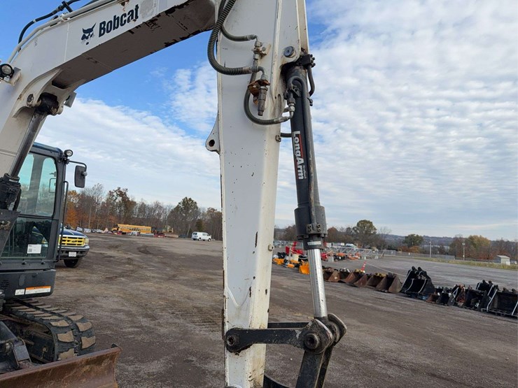 2016-bobcat-e85-image-46