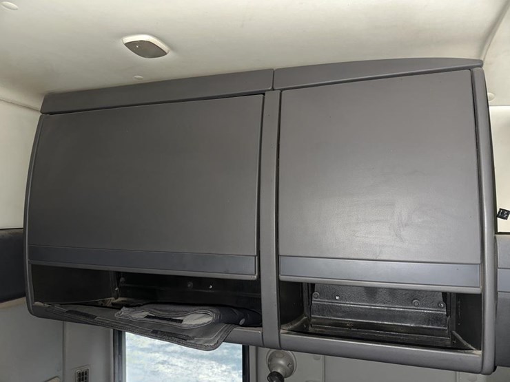 2014-international-prostar-image-42