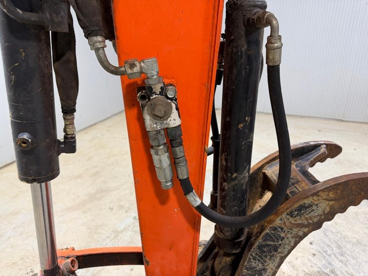 2020-kubota-u35-4-image-10