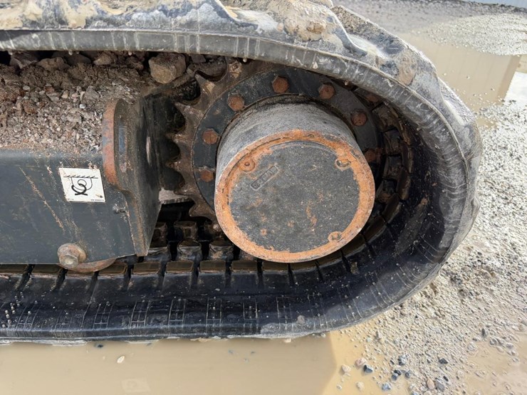 2022-bobcat-e42-image-17