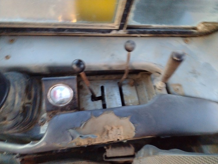 komatsu-d65ex-15-image-10