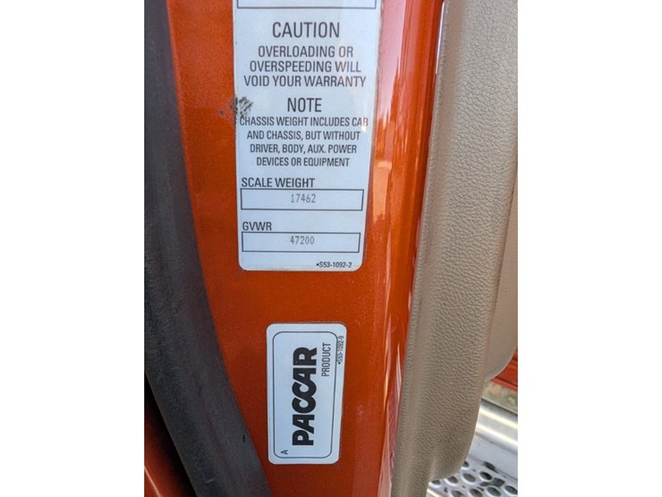 2017-kenworth-t680-image-31