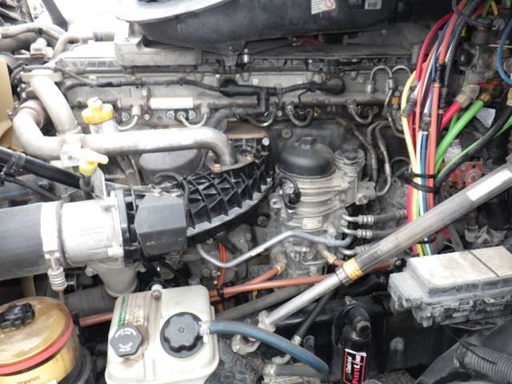 freightliner-cascadia-125-image-25