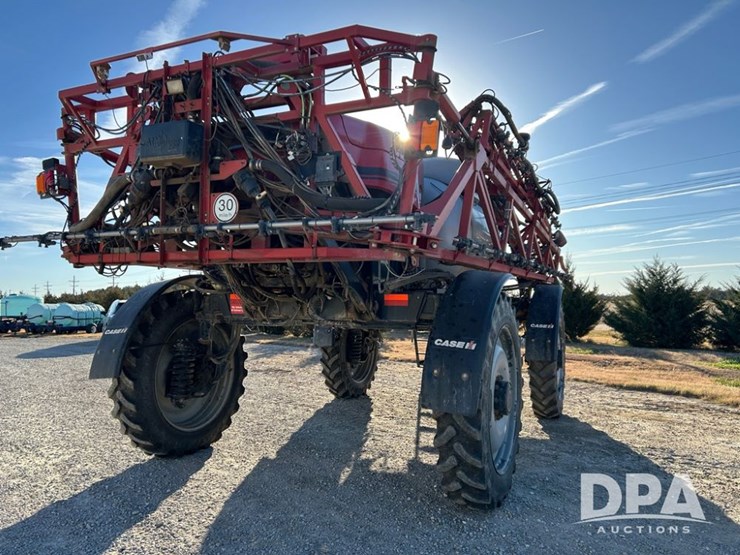 case-ih-patriot-4440-image-8