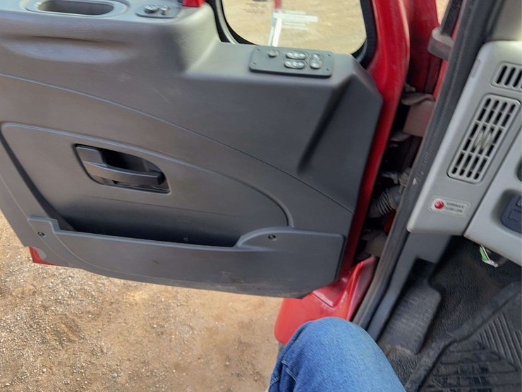 2013-international-workstar-7400-image-71