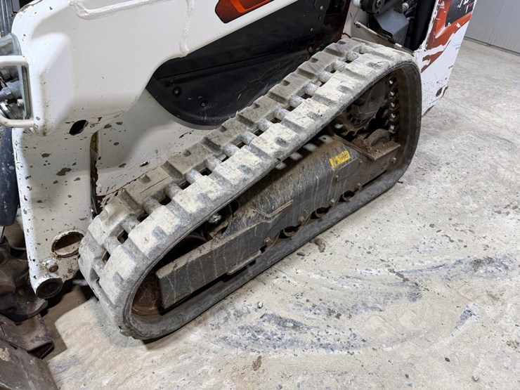 2021-bobcat-t64-image-12