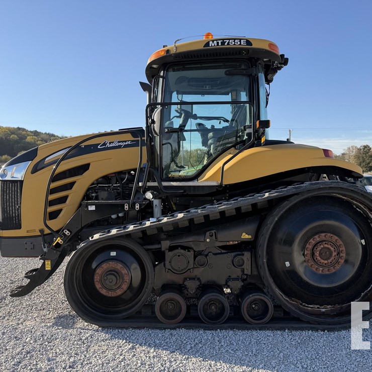 CHALLENGER MT755E