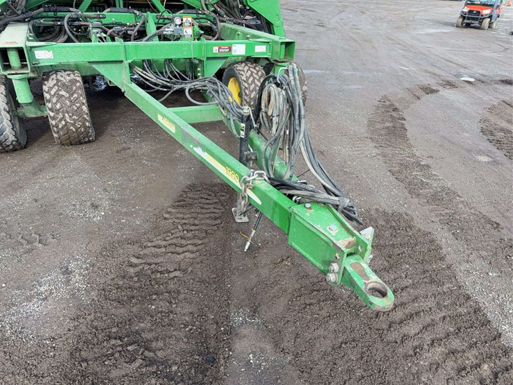 2011-john-deere-1990-image-18