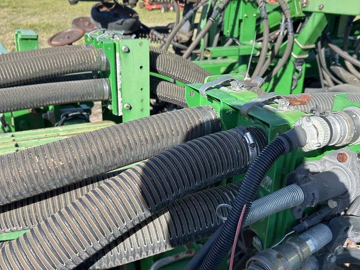 john-deere-1890-image-73