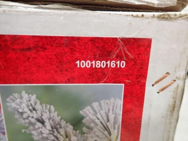 7.5-ft-brookside-heavy-flocked-downswept-pine-led-image-6