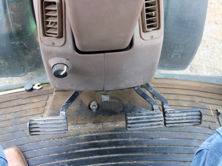 john-deere-8300-image-20