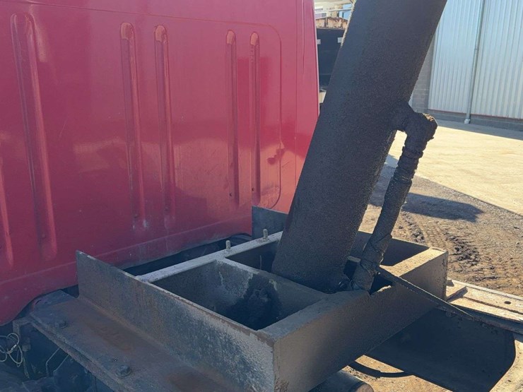 1993-international-4900-image-48