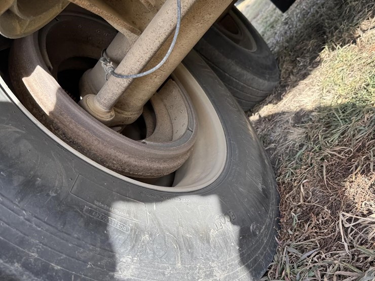 2014-wilson-grain-trailer-image-21